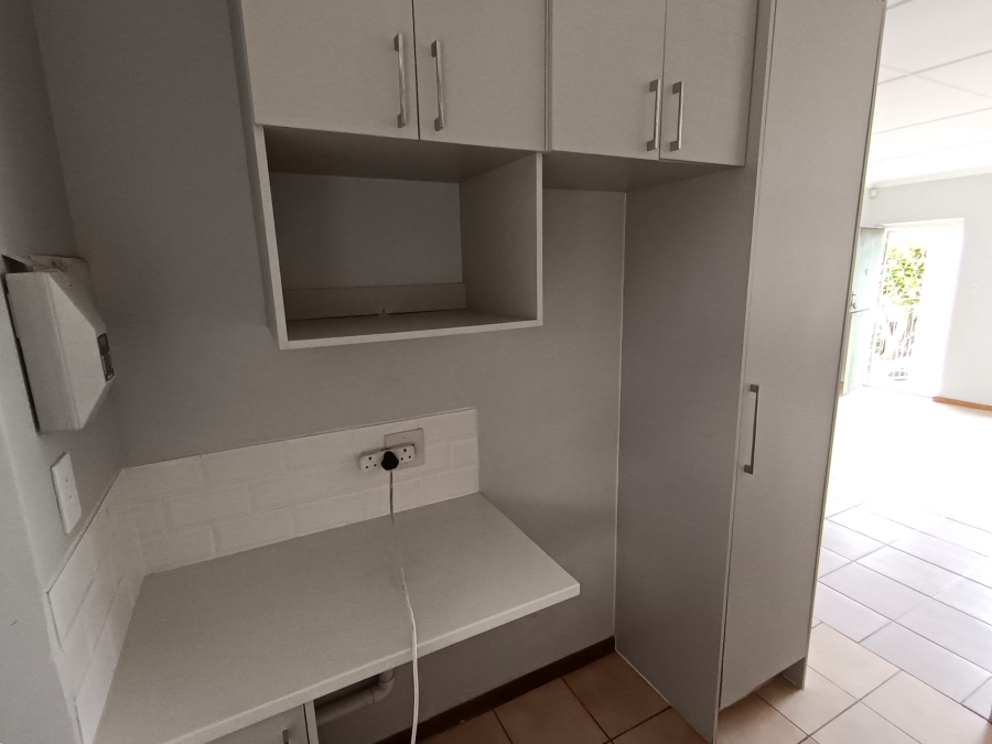 2 Bedroom Property for Sale in Wavecrest Eastern Cape